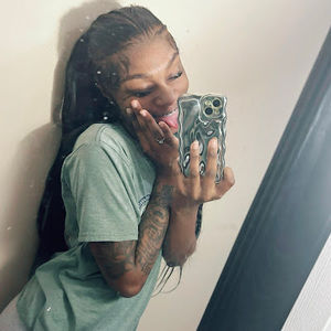 Meet your Posher, Lele